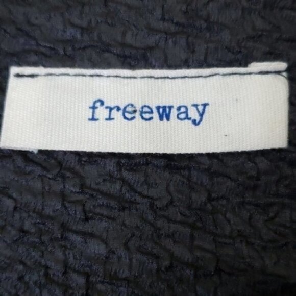 Freeway | Textured Black Pleated A-line Full Mini Skirt Women Size Large - Picture 4 of 4